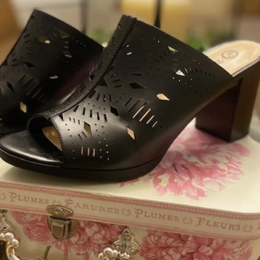 BELLA VITA Leather Laser Cut Peep Toe Slide Heels